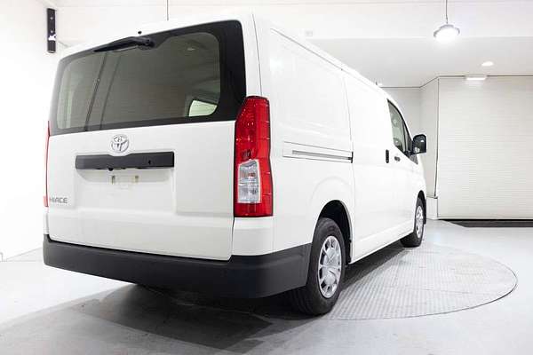 2022 Toyota Hiace GDH300R LWB