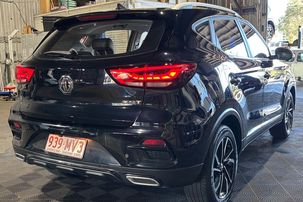 2021 MG ZS Essence AZS1