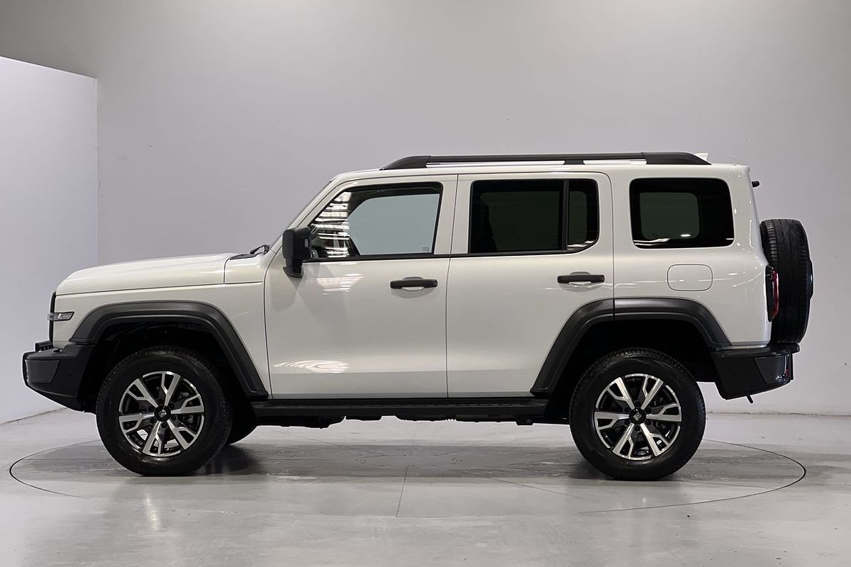 2023 GWM Tank 300 Ultra Hybrid P01