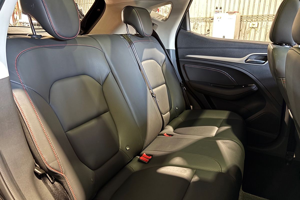 2021 MG ZS Essence AZS1