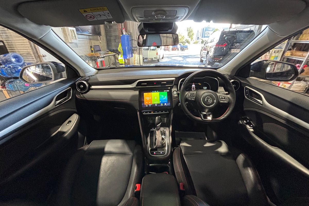2021 MG ZS Essence AZS1