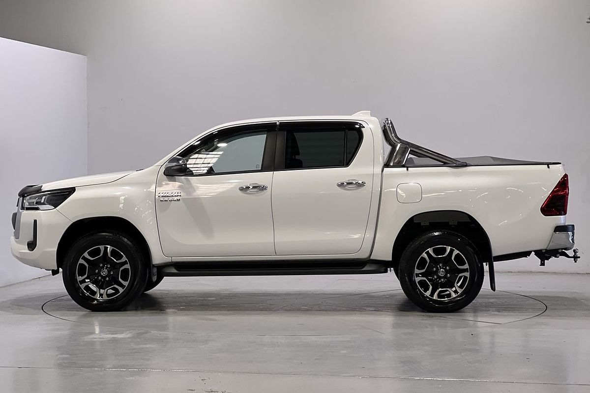 2021 Toyota Hilux SR5 GUN126R 4X4