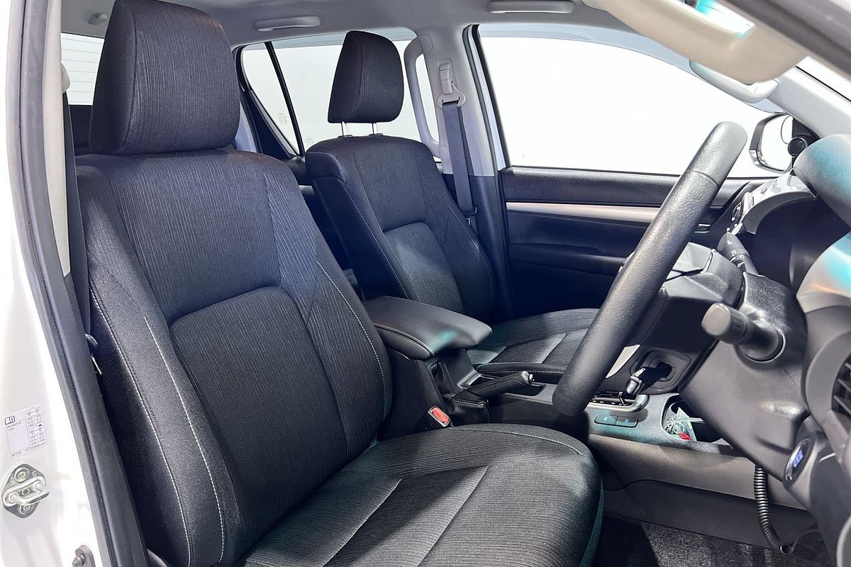2021 Toyota Hilux SR5 GUN126R 4X4