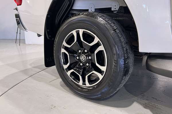 2021 Toyota Hilux SR5 GUN126R 4X4