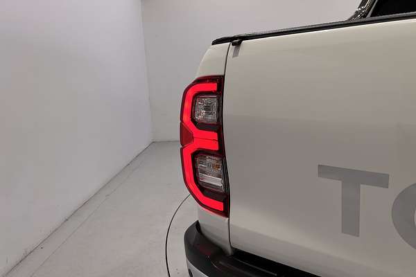 2021 Toyota Hilux SR5 GUN126R 4X4