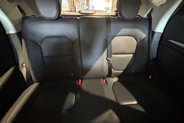 2021 MG ZS Essence AZS1