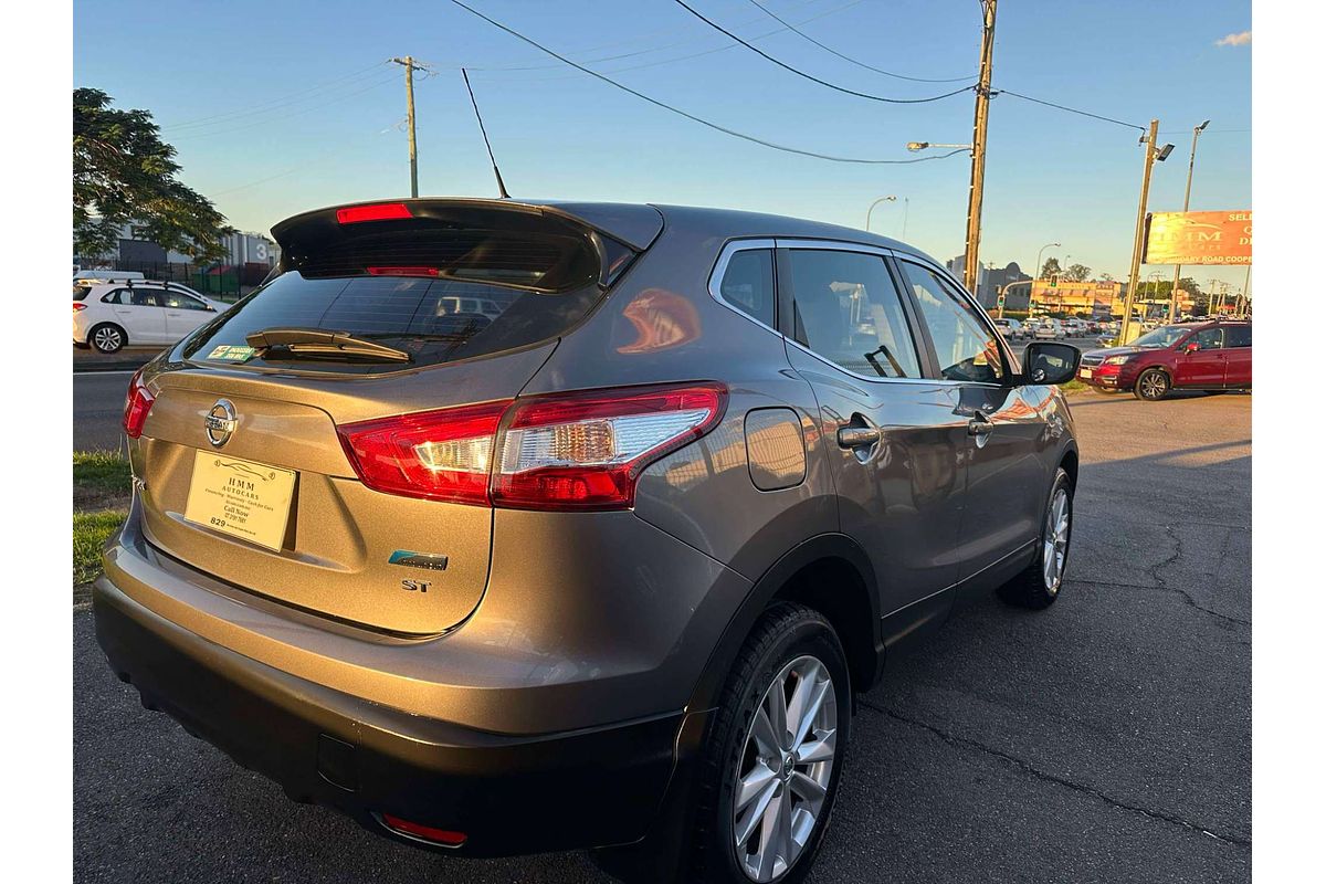 2014 Nissan Qashqai  ST