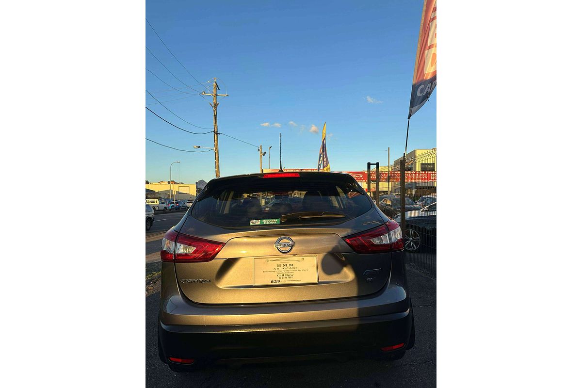 2014 Nissan Qashqai  ST