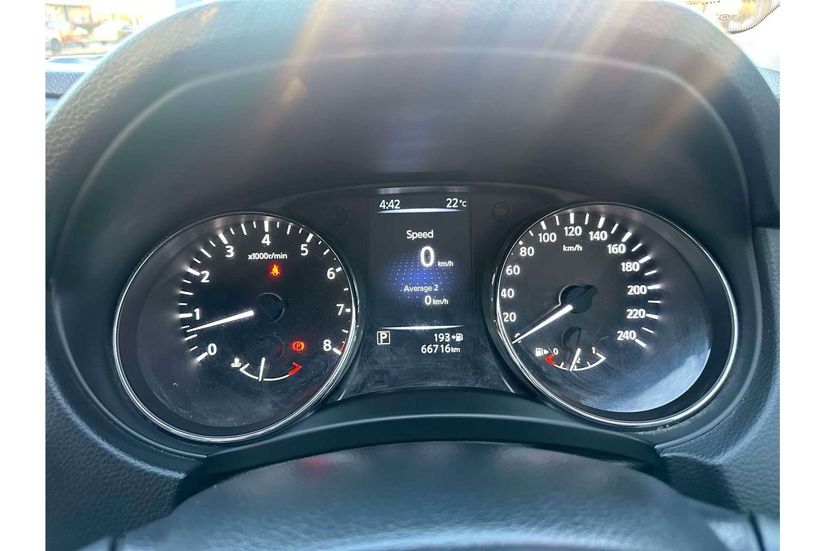 2014 Nissan Qashqai  ST