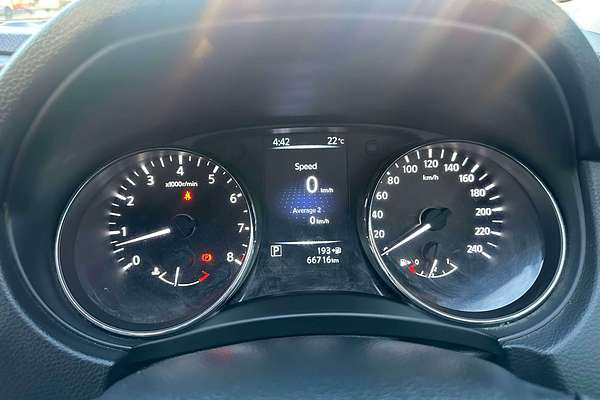 2014 Nissan Qashqai  ST
