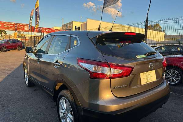 2014 Nissan Qashqai  ST