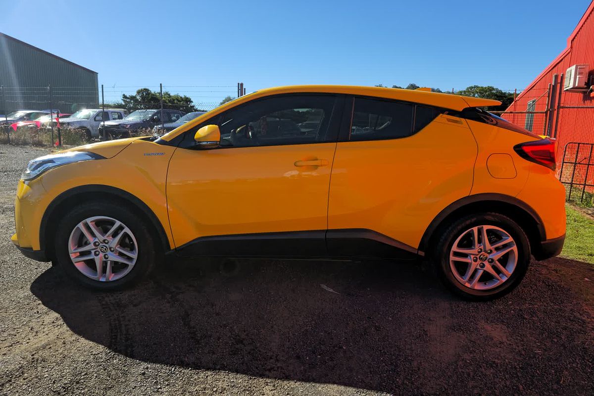 2020 Toyota C-HR NGX10R