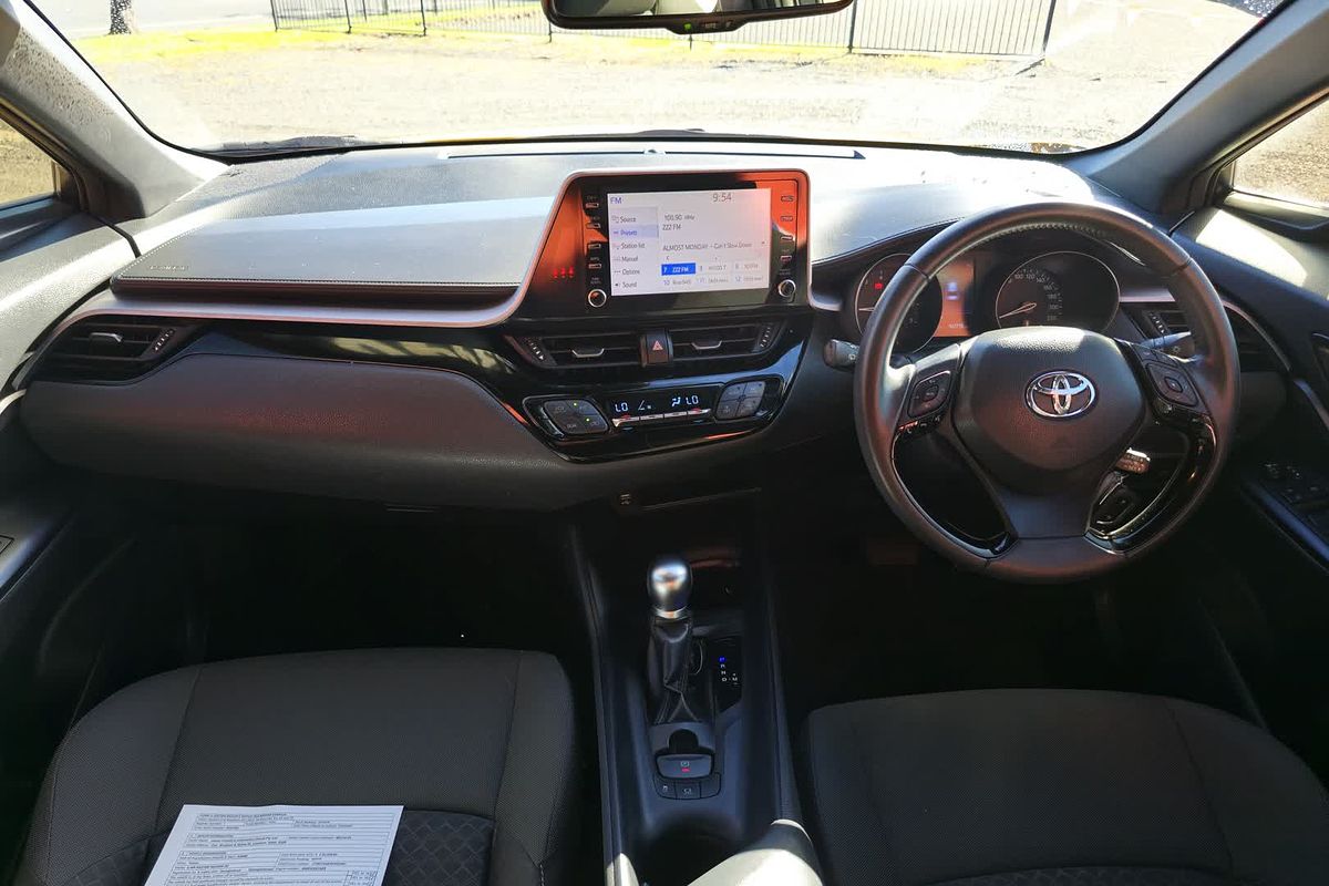 2020 Toyota C-HR NGX10R