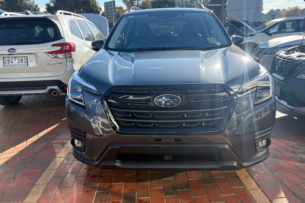 2024 Subaru Forester 2.5i Luxury Special Edition S5