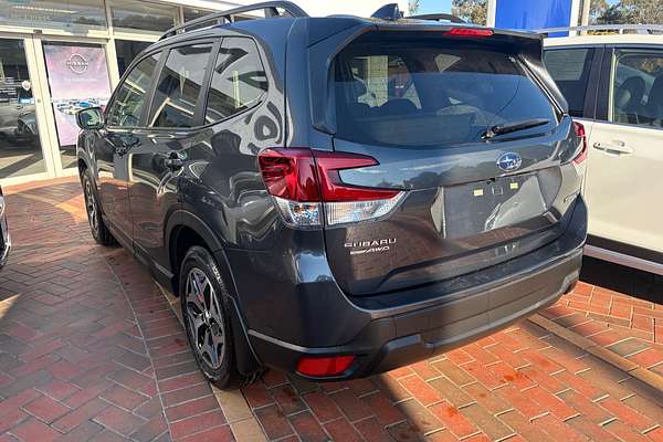 2024 Subaru Forester 2.5i Luxury Special Edition S5