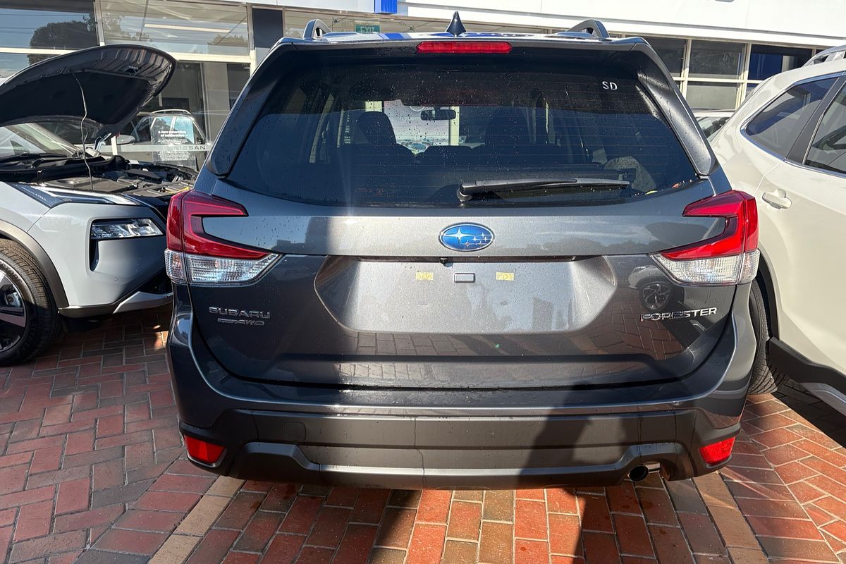 2024 Subaru Forester 2.5i Luxury Special Edition S5