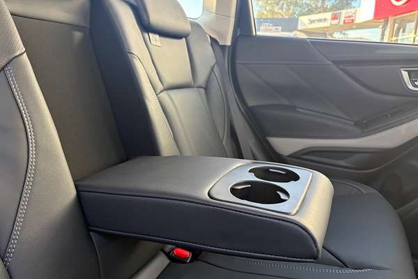 2024 Subaru Forester 2.5i Luxury Special Edition S5
