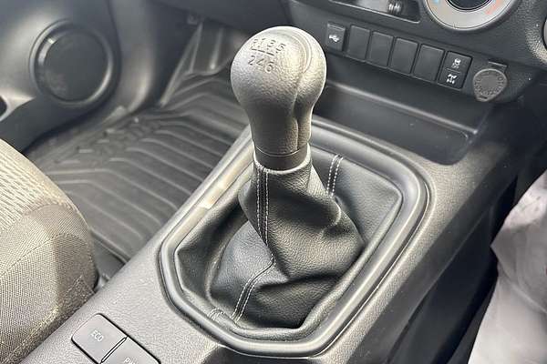 2024 Toyota Hilux SR GUN126R 4X4
