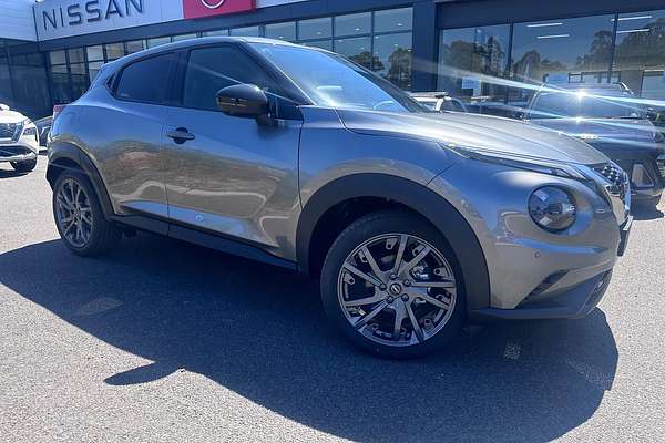 2025 Nissan JUKE ST-L F16