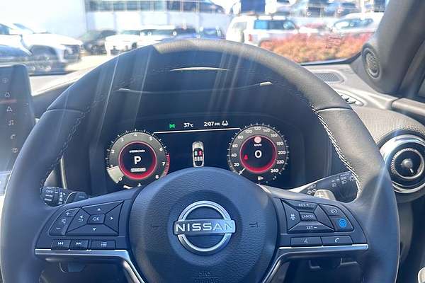 2025 Nissan JUKE ST-L F16