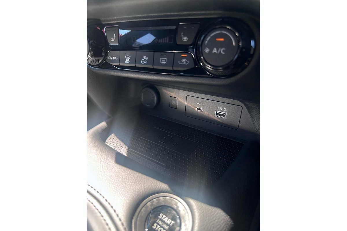 2025 Nissan JUKE ST-L F16