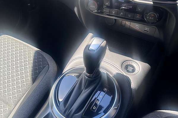 2025 Nissan JUKE ST-L F16