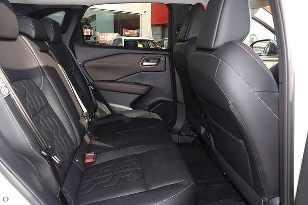 2025 Nissan QASHQAI Ti J12