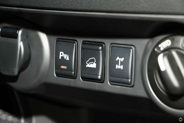 2024 Nissan Navara PRO-4X Warrior D23 4X4
