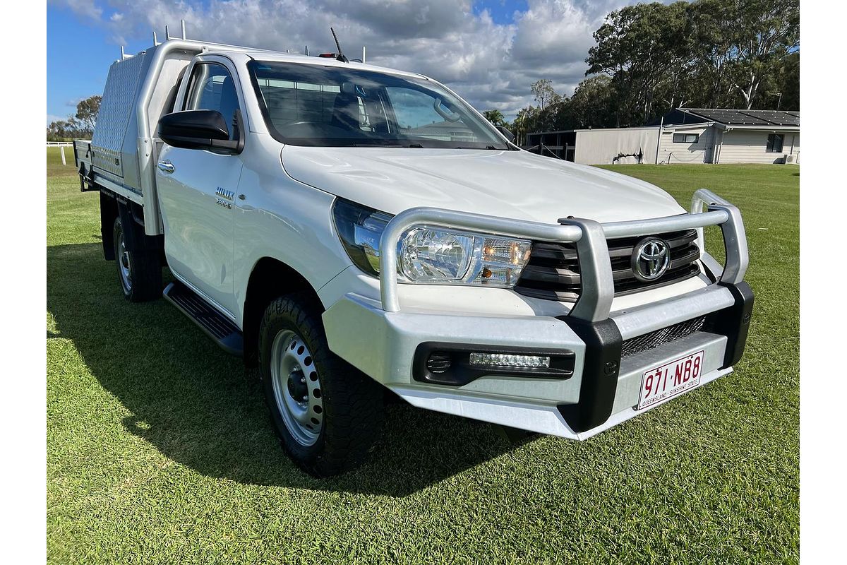 2015 Toyota Hilux SR GUN126R 4X4