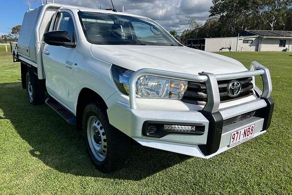 2015 Toyota Hilux SR GUN126R 4X4