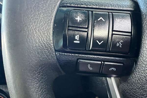 2015 Toyota Hilux SR GUN126R 4X4
