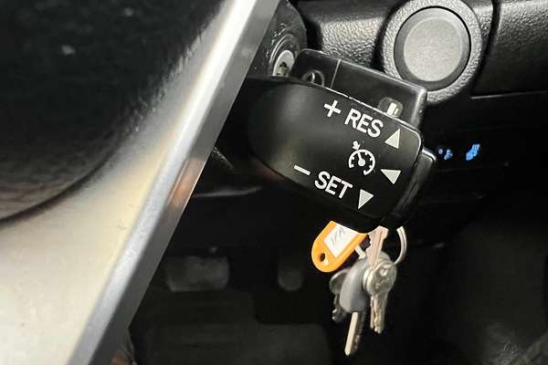 2015 Toyota Hilux SR GUN126R 4X4