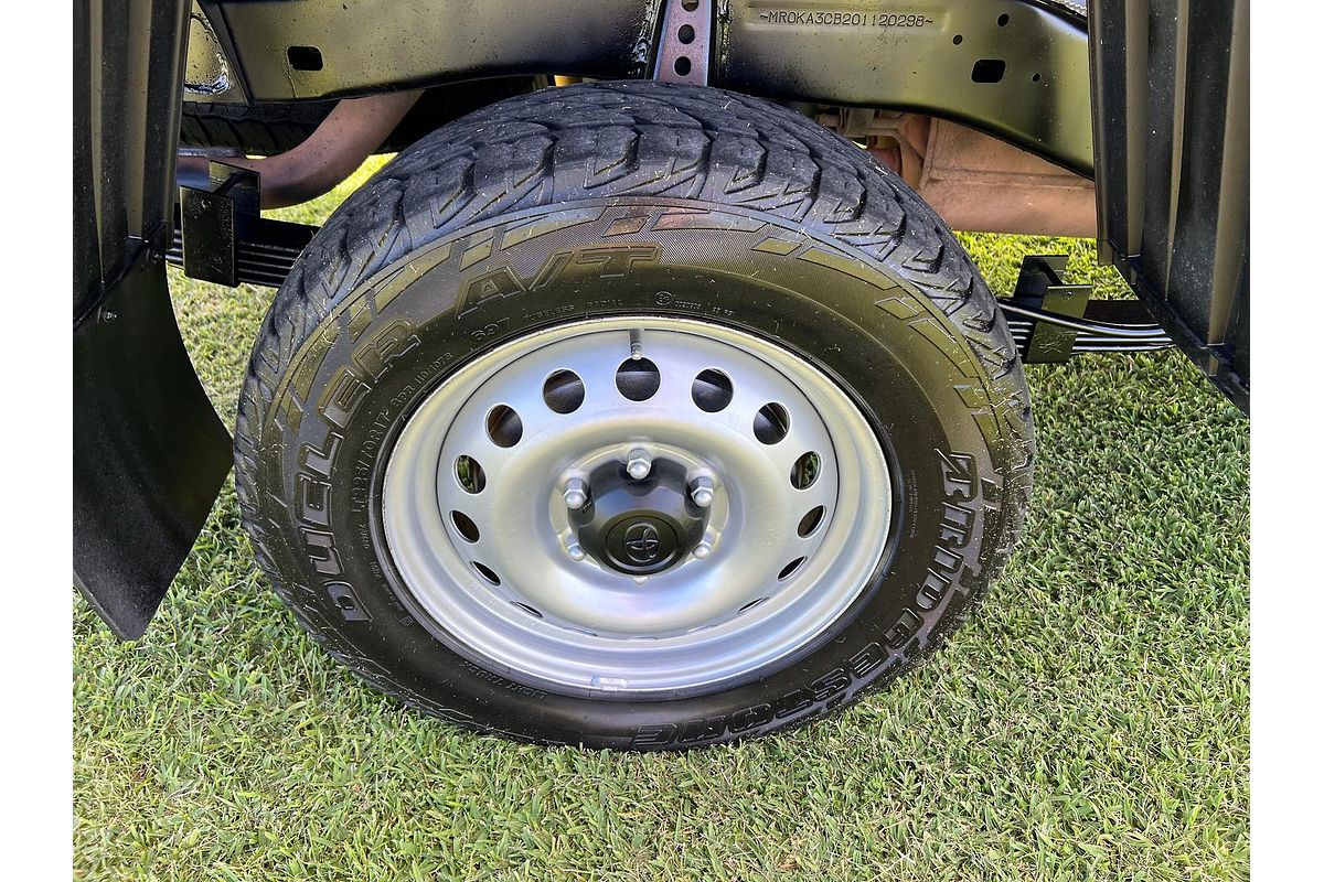 2015 Toyota Hilux SR GUN126R 4X4