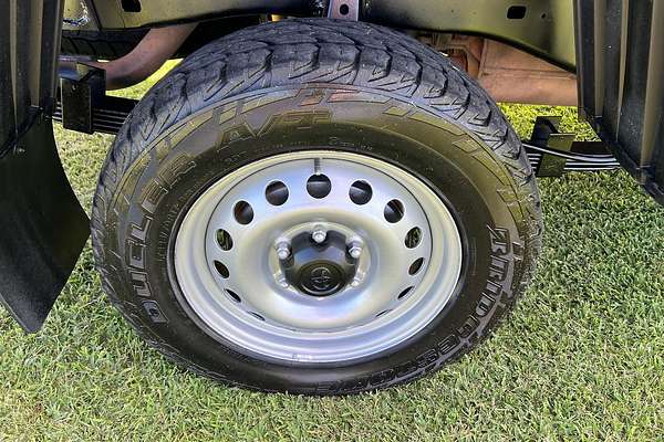 2015 Toyota Hilux SR GUN126R 4X4