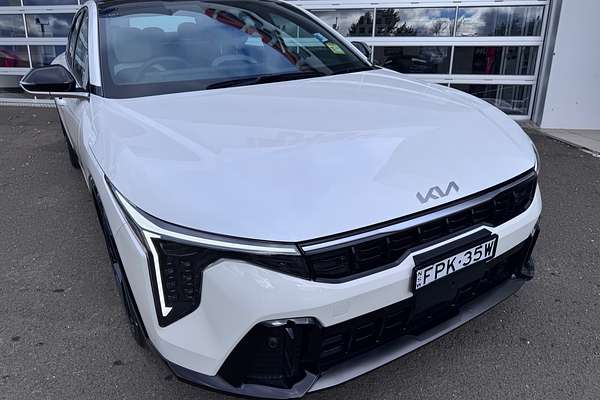 2024 Kia K4 GT-Line CL4m