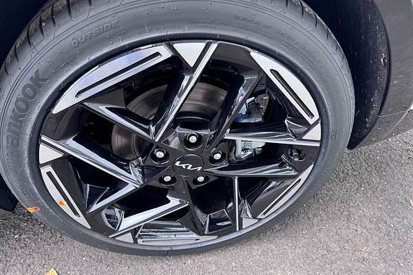 2024 Kia K4 GT-Line CL4m
