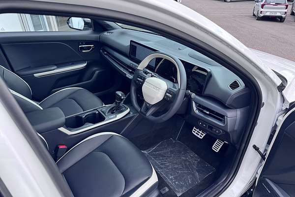 2024 Kia K4 GT-Line CL4m