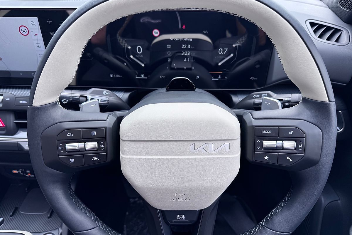 2024 Kia K4 GT-Line CL4m