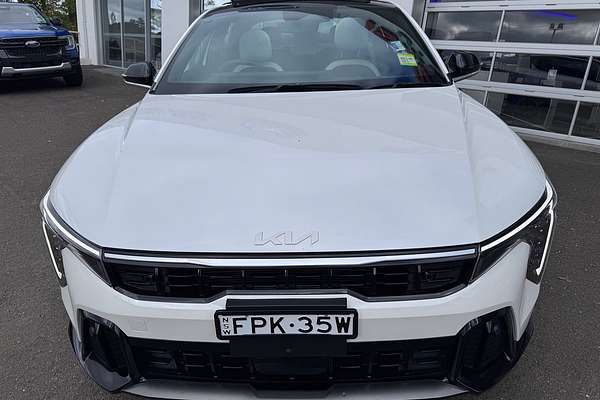 2024 Kia K4 GT-Line CL4m