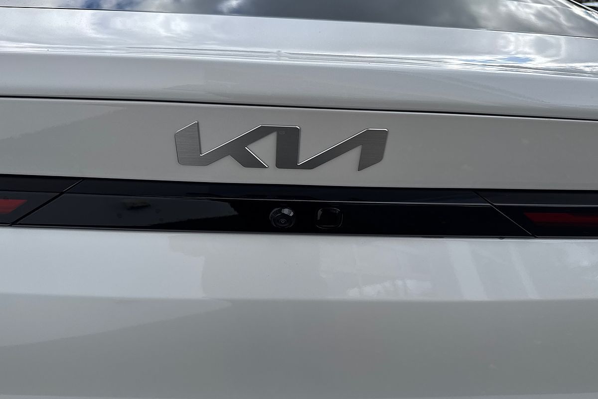 2024 Kia K4 GT-Line CL4m