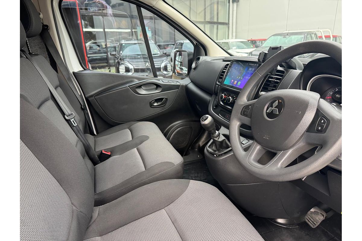 2021 Mitsubishi Express GLX SN SWB