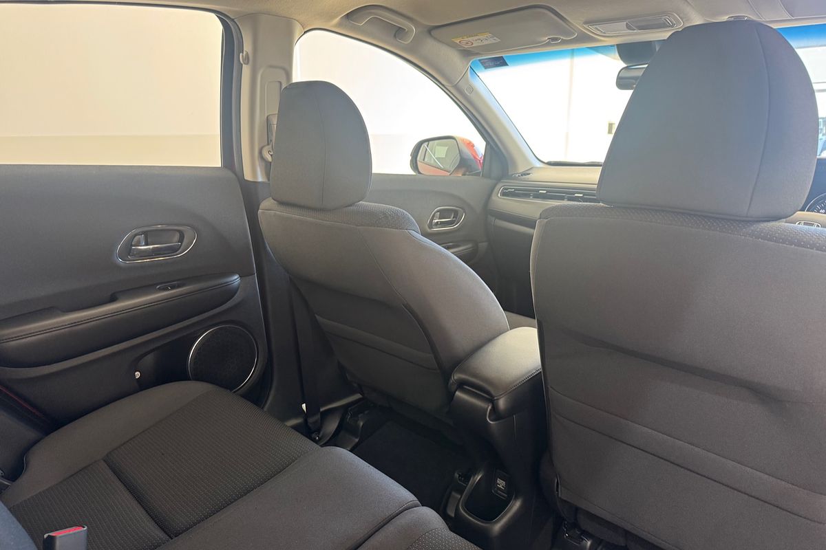 2019 Honda HR-V VTi-S