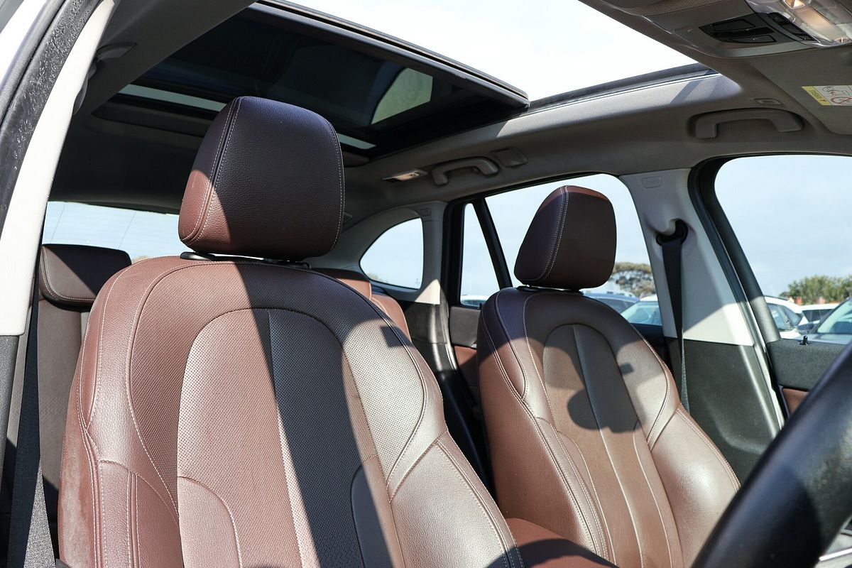 2015 BMW X1 xDrive25i F48