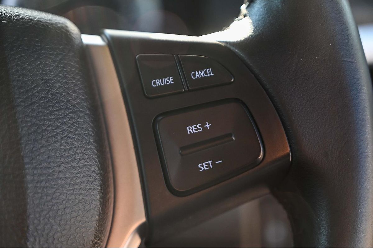 2016 Suzuki Swift GL Navigator FZ