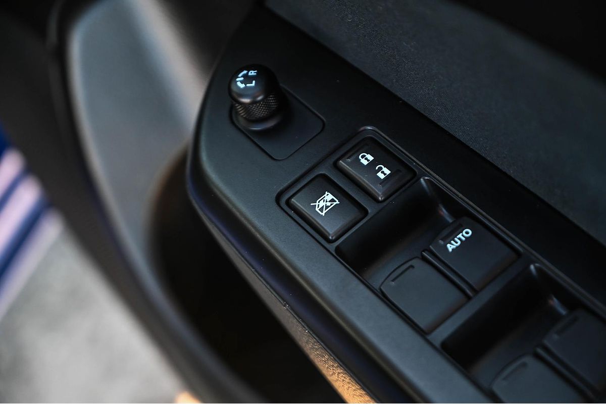 2016 Suzuki Swift GL Navigator FZ
