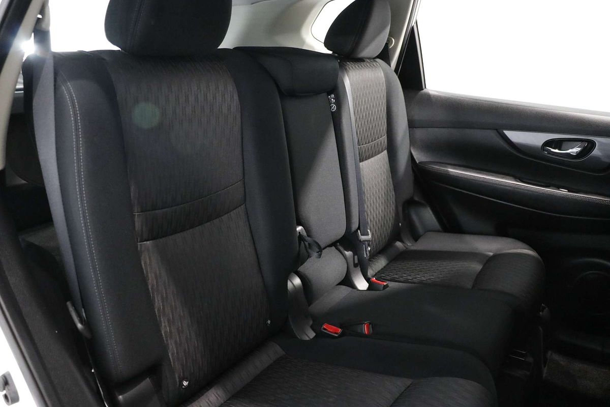 2022 Nissan X-TRAIL ST T32