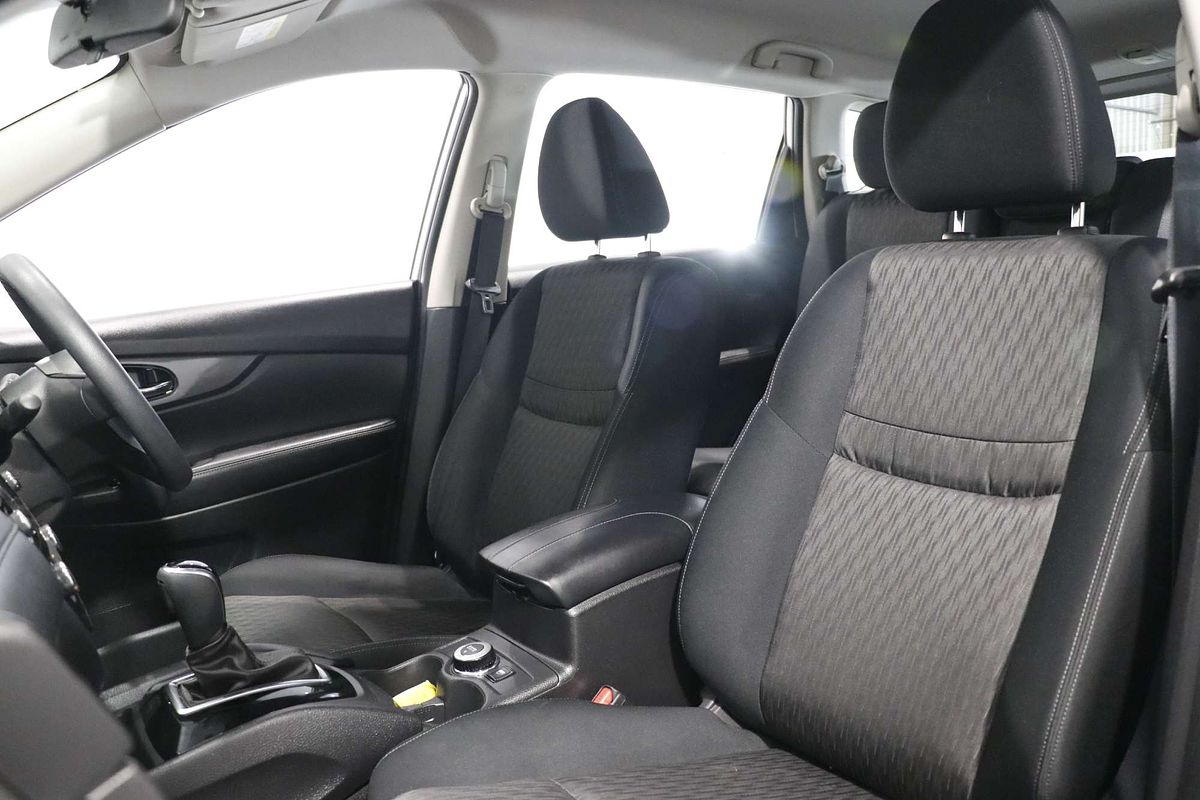 2022 Nissan X-TRAIL ST T32