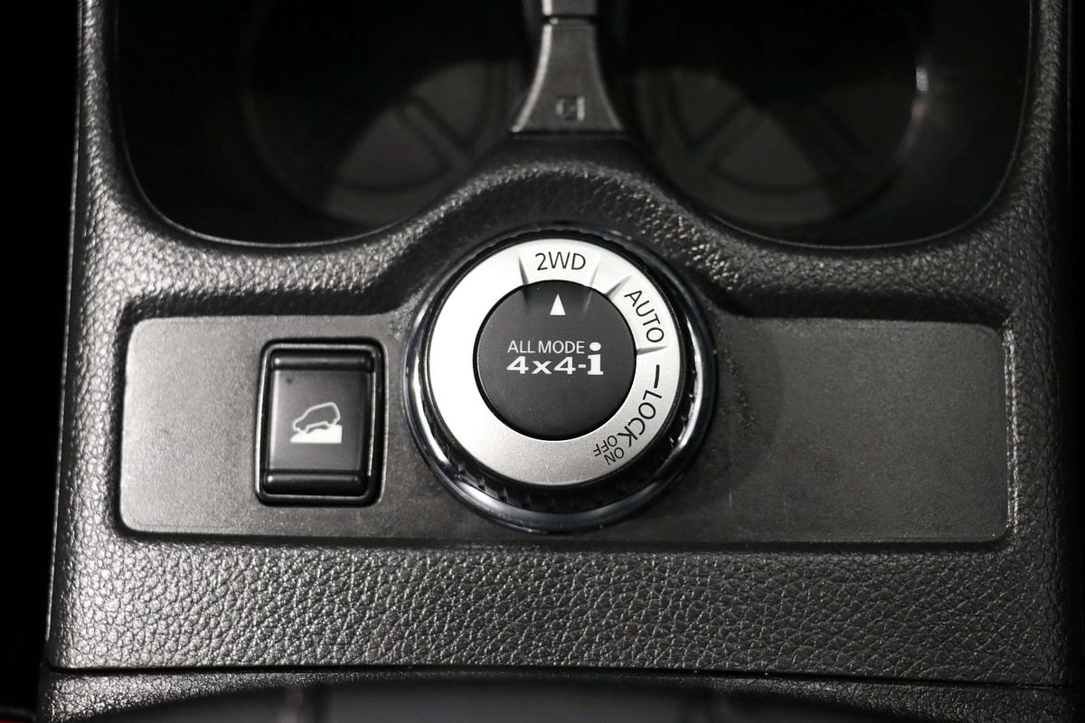 2022 Nissan X-TRAIL ST T32