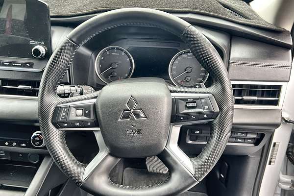 2023 Mitsubishi Outlander Aspire ZM