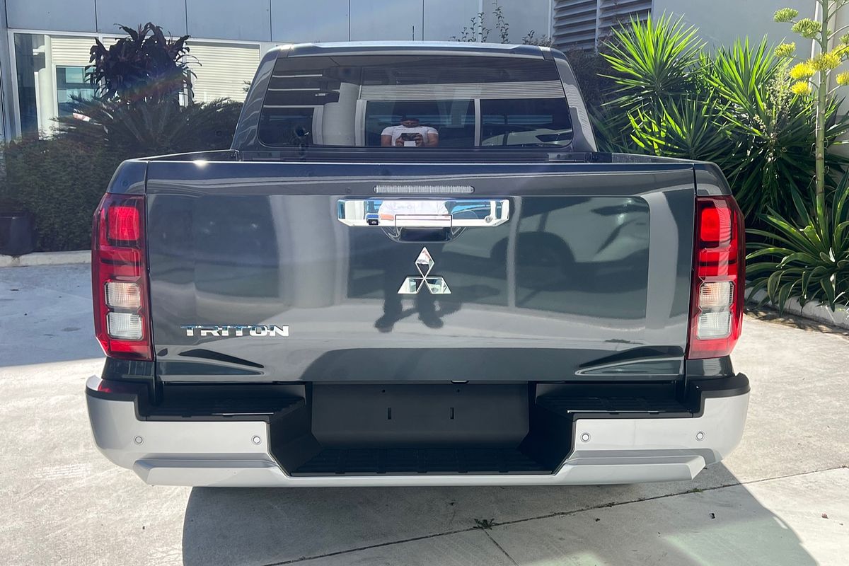 2024 Mitsubishi Triton GLS MV 4X4